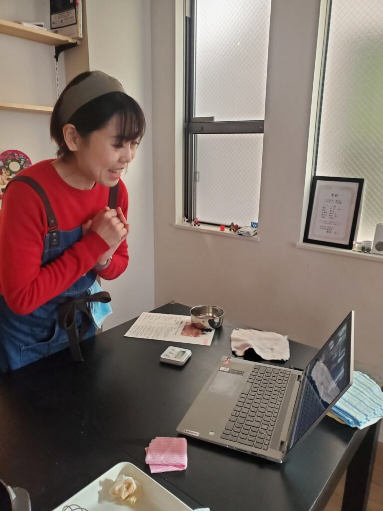 『親子で作ろう!米粉のブッシュドノエル』@Xmasオンラインクッキング